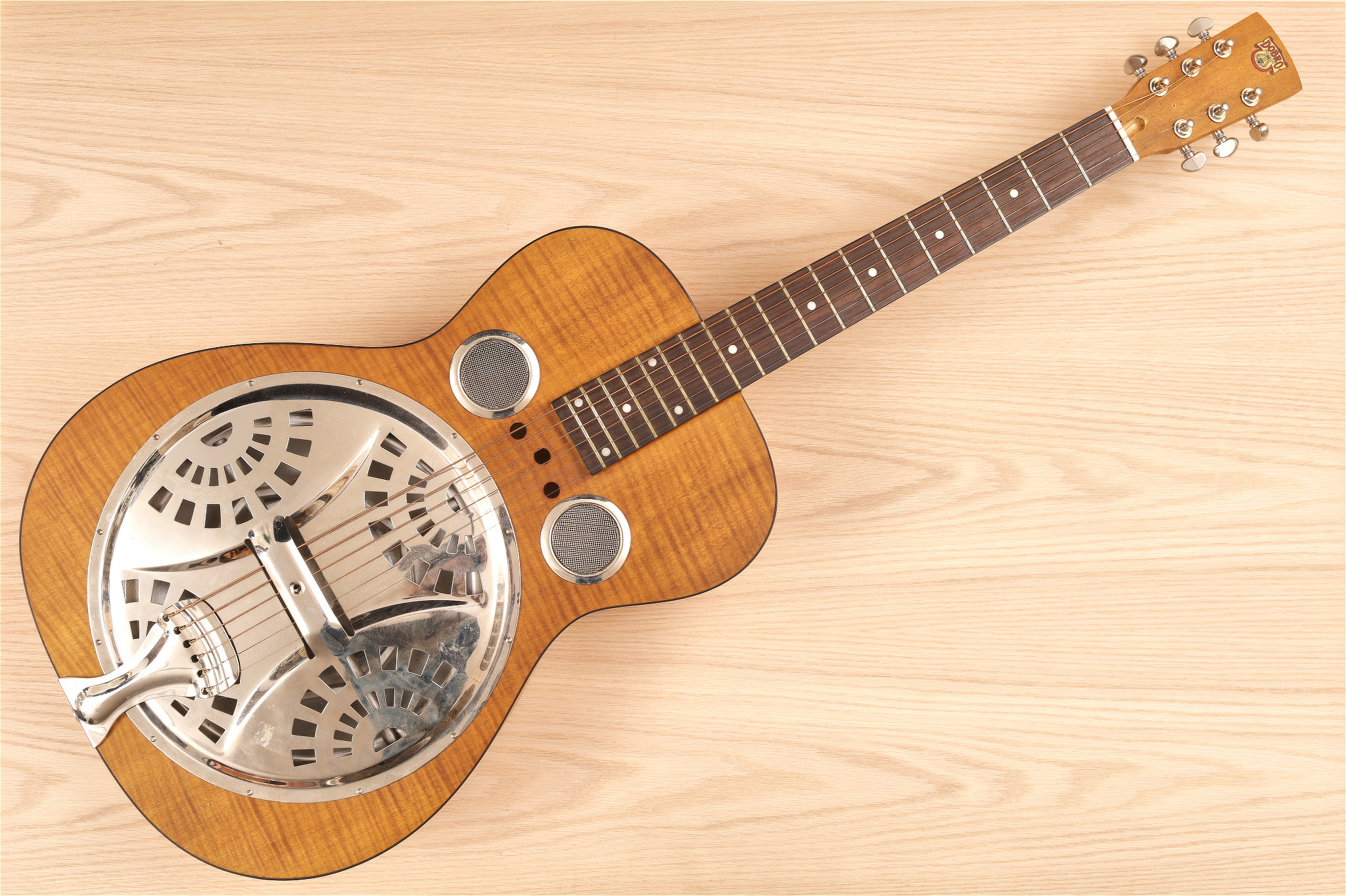 Dobro
              Hound Dog